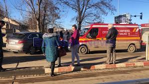 2,388 likes · 16 talking about this. Foto Video Accident Grav In Zona Carrefour Din BotoÈani Trei Persoane Dintre Care Un Copil Au Fost RÄnite O MamÄ Èi Copilul Se Aflau Pe Trotuar Botosaninews Ro