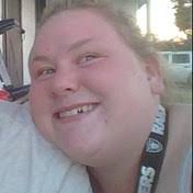 Evelyn Cuthbert's Instagram, Twitter & Facebook