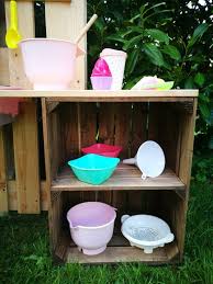 Diy anleitungen zum bau einer paletten bank. Matschkuche Bauen Aus Obstkisten Paletten Mit Anleitung