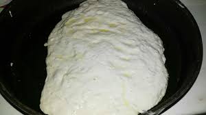 La focaccia di nino con patata cruda nell'impasto è una buonissima e sofficissima focaccia che si può preparare in casa con pochi e semplici ingredienti, che sicuramente tutti avrete in casa. Focaccia Di Nino Con Patata Cruda Ricetta Originale Quotidianpost