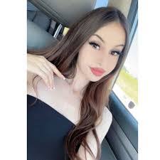 Arlene Aragon's Instagram, Twitter & Facebook