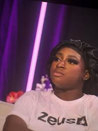 Hi all, I stood and chatted with a lovely young lady this evening after I  helped her to the correct stop then waited with her to make sure she got  the right