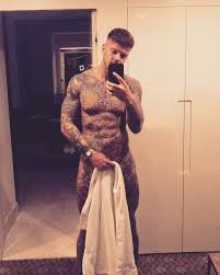 TW Pornstars - Ellis Lacy. Twitter. 🤳🏽🤳🏽. 2:01 PM - 25 Apr 2018