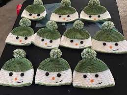 Free Pattern Unbelievably Cute Happy Snowman Hat You Can Crochet For A Child Knit And Crochet Daily Crochet Baby Hats Crochet Hats Knitting