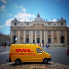Dhl is proud to partner with @universalmusicgroup connecting people across the world through the. Dhl Burofotos Glassdoor