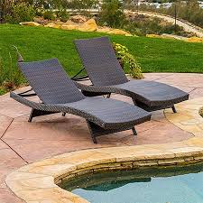 The modern outdoor chaise lounge can be placed just beside your pool to bring the highest relaxation and beauty. Best Outdoor Chaise Lounges Reviews In 2021