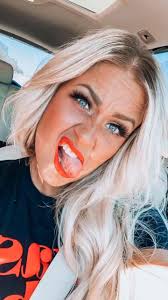 I saw that #makeuphacks was trending, so I wanted to share one of my f...