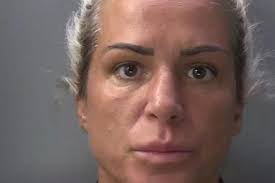 Winnie Connors's Instagram, Twitter & Facebook