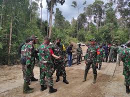 Doa selesai bekerja tni ad. Tim Pengawas Dan Evaluasi Dari Mabes Tni Ad Tinjau Pekerjaan Tmmd Sintang Kumparan Com
