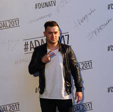 A wikipédiából, a szabad enciklopédiából. Szabo Adam Zenesz Wikipedia