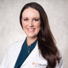 Mackenzie Cole's Instagram, Twitter & Facebook