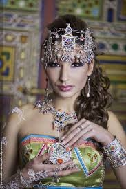 Algerian Headdress And Jewelry Kabyle Folk Fashion Algerian Clothing Folk Dresses