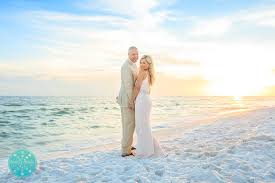 Ashley Nichole Photography Is A Family And Wedding Photographer In Destin Florida Area F In 2020 Panama City Beach Wedding Destin Florida Wedding Florida Photography