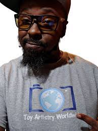 Shaun Thurston's Instagram, Twitter & Facebook