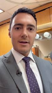 When you accidentally wear your husband‘s shirt 😬