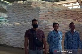 Pemupukan hubungan etnik secara formal. Setiap Toko Penyalur Pupuk Di Kudus Sediakan Pupuk Nonsubsidi Antara News