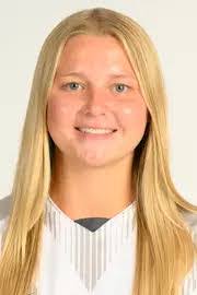 Abby Davis's Instagram, Twitter & Facebook