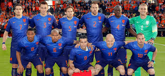 Het nederlands voetbalelftal is een team van mannelijke voetballers dat nederland vertegenwoordigt in internationale wedstrijden. Nederland In Het Blauw Tegen Australie Mee Met Oranje