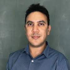 Very grateful to graduate students in our Dept of Geography and  Sustainability at University of Tennesse for honoring me with this award  yesterday. We have some higjly devoted and talented grad… |