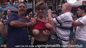 Flash tits gifs - Sexy Media Girls on dirk-schlichting.de
