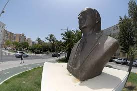 The goal was to establish a base to challenge the italian naval and air supremacy on the greek dodecanese islands. Cadiz Approves The Name Change Of Avenida Juan Carlos I With The Votes Of Adelante And The Decisive Abstention Of The Psoe Teller Report
