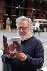 Find events, read her latest fairytales, follow links to purchase her novels, and more. Dustin Hoffman Steckbrief News Bilder Gala De