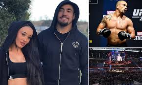 Why Sunday S Biggest Sporting Clash Is In The Ufc Octagon Not On The Nrl Footy Field Daily Mail Online