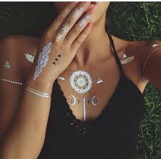 Pin By Bruna Dec On Metallic Flash Tattoo Metal Tattoo Metallic Tattoo Temporary Jewelry Tattoo