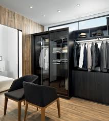 ‹ › murale bois étagère murale grise bois massif art de fer partition d'un mot étagère murale idéal pour salon, salle de bain, cuisine étagère echelle en bois pour plantes de 6 niveaux un porte plante superbe vous permettra d'afficher des fleurs, des plantes succulentes ou des plantes grimpantes. Meuble Noir Et Bois Idees Deco Cuisine Dressing Salon Blog Schmidt