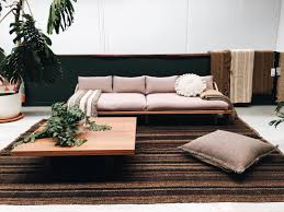 Descubra a melhor forma de comprar online. Sofa De Madeira 75 Modelos Incriveis Para Transformar Sua Casa