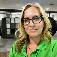 Donna Coombes's Instagram, Twitter & Facebook