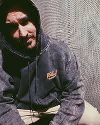 Canguro Raw 💣 x @foolishwear Disponible Talle S al 3XL y en tres colores  Envíos a domicilio 🛵 y a todo el Pais! 📍Santa Fe 27 . . . . . . #