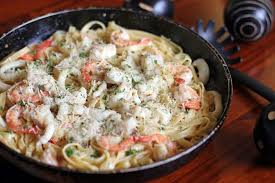 Creamy Seafood Alfredo Food Recipe The Man With The Golden Tongs Seafood Alfredo Food Recipes