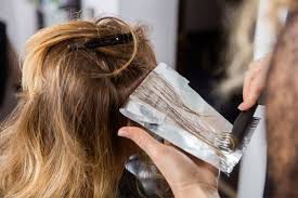 This doesn't technically cover the roots, but hair that's going grey tends to be a little drier, which can result in a dull, lackluster finish from root to tip. Highlights Or Full Color To Cover Gray Top Tips For Blending Gray Hair