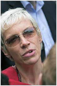 She was one of the iconic BOMBSHELLS of the last centuary, starring  alongside Paul Newman and the rest 🤩 Choosing the path of natural aging,  she turned down Botox. “They've all gone