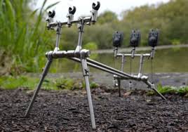 Suporturi undițe pescuit la crap, senzori. Fast Rod Pod 3 4 Carp Spirit