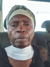 A very short story from this our nkambe sister 😏 Before you do anything in  life always Lean it well ,she is in the hospital and doing better 😊😆stop  playing 🙌