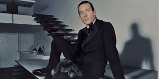 His sexy, yet elegant dresses became a he started off designing hats, but it was his dresses that made him famous. Ewan Mcgregor To Portray Iconic Designer Halston In Upcoming Tv Series Hornet The Gay Social Network