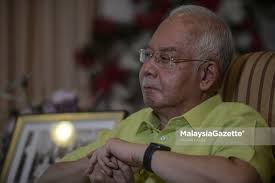Pengasas parti muda, syed saddiq syed abdul rahman mengunjungi kediaman bekas perdana menteri datuk seri najib tun razak untuk berbincang pelbagai isu semasa. Tun M Boleh Sertai Semula Umno Tapi Jangan Ada Syarat Najib