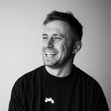 Gideon Parsons's Instagram, Twitter & Facebook