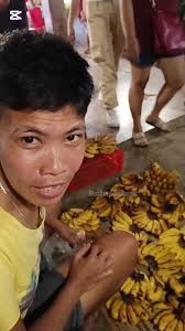 Dito ang pinaka magandang pasyalan at kainan pag gabi  #calambamisamisoccidental #chickenbarbeque #chickenjoy #kainan #fishball  #kikiam #bukojuice