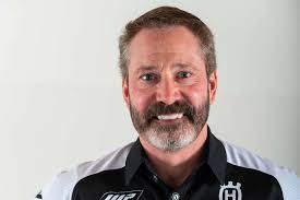 Bobby Hewitt Archive