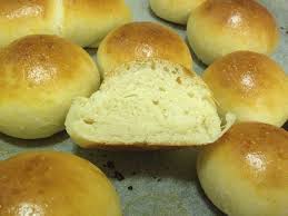 Come preparare i panini all'olio. Panini All Olio E Latte Bread Rolls With Oil And Milk Le Dolcezze Di Viky Youtube