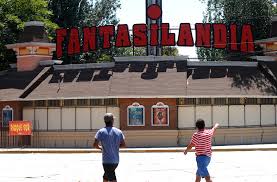 Mundo primaria ha sido desarrollado con la clara premisa de que aprender el juego volare de fantasilandia aparentemente sufrió un corte de luz y dejó a personas en el aire por varios minutos. Noticias Fantasilandia El Dinamo