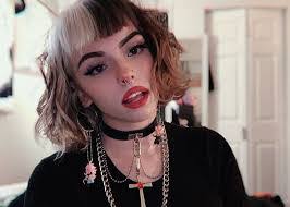 Emma Langevin's Instagram, Twitter & Facebook