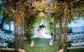 As a result, we are able to offer exclusive lakeside and outdoor garden wedding ceremonies. Las Vegas Ceremony Only Package Heritage Garden Aqua Lakeside Weddings Events