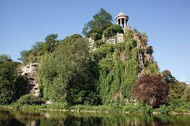 Built on order of napoleon in the 1860s. A Parisian Stroll In The Serene Parc Des Buttes Chaumont