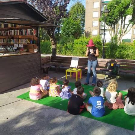 ES | Este verano, la lectura también será al aire libre en Getxo! Con el buen tiempo, las bibliotecas de Getxo se adaptan para que estés donde estés puedas seguir disfrutando de