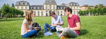 Bewerbung Zulassung Fachbereich Wirtschaftswissenschaften
