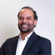 I have just received the award of the best global Director of Sales 2025 at  AT. Thanks to my team of account managers, the solution consulting team, my  management Eric Bienvenu Filipe